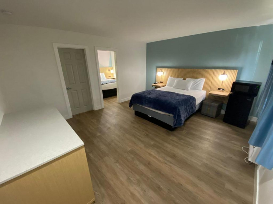 King Jr. Suite with Double Bed